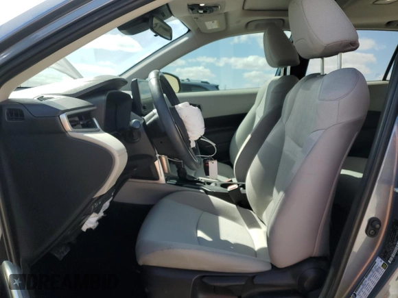 2023 Toyota Corolla Cross LE with VIN 7MUBAAAG1PV059515, listed as a Copart auction lot 49926985 with 30,673 mi miles and Clean title. Bid and sale history available at DreamBid. Image 7.