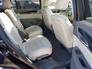 2021 Cadillac XT6 Premium Luxury z VIN 1GYKPDRS8MZ175544, wystawiony jako IAAI lot #41591775 z przebiegiem 39 290 mil mil oraz . Historia ofert i sprzedaży dostępna na DreamBid. Obrazek 8.