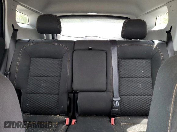 2019 GMC Terrain SLE z VIN 3GKALMEV0KL207117, wystawiony jako Copart lot #57245495 z przebiegiem 197 289 mil mil oraz Czysty tytuł • Clean title. Historia ofert i sprzedaży dostępna na DreamBid. Obrazek 10.