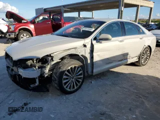 2020 Lincoln MKZ Standard with VIN 3LN6L5A95LR612884, listed as a Copart auction lot 46570565 with 34,033 mi miles and Salvage Title. Bid and sale history available at carsss.com. Image 1.