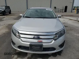 2012 Ford Fusion SE z VIN 3FAHP0HA1CR218938, wystawiony jako Copart lot #59588135 z przebiegiem 111 243 mil mil oraz Szkoda całkowita • Salvage title. Historia ofert i sprzedaży dostępna na DreamBid. Obrazek 5.
