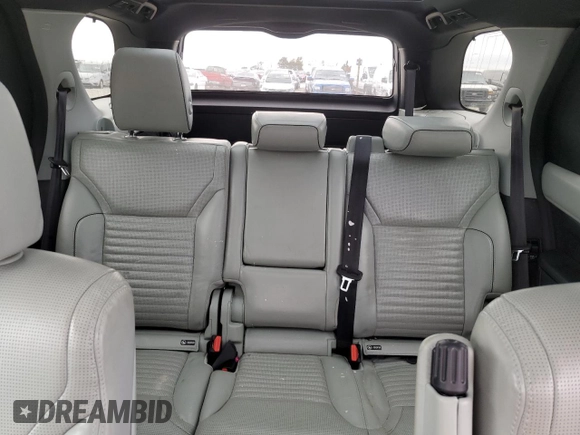 2017 Land Rover Discovery HSE Luxury with VIN SALRHBBV8HA030804, listed as a Copart auction lot 77571844 with 69,394 mi miles and Salvage Title. Bid and sale history available at DreamBid. Image 10.
