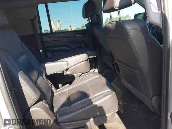 2017 Chevrolet Suburban Premier z VIN 1GNSCJKCXHR208785, wystawiony jako IAAI lot #42166963 z przebiegiem 227 249 mil mil oraz . Historia ofert i sprzedaży dostępna na DreamBid. Obrazek 8.
