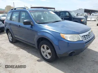 2011 Subaru Forester X z VIN JF2SHABC9BH714732, wystawiony jako IAAI lot #42031633 z przebiegiem 108 587 mil mil oraz . Historia ofert i sprzedaży dostępna na DreamBid. Obrazek 1.