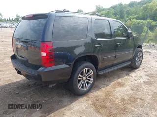2013 Chevrolet Tahoe LT с VIN 1GNSKBE02DR186768, выставлен на аукционе IAAI как лот 42429597 с пробегом 132 404 миль миль и . История ставок и продаж доступна на DreamBid. Изображение 4.
