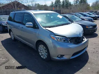 2016 Toyota Sienna Ltd with VIN 5TDDK3DCXGS137651, listed as a IAAI auction lot 42004497 with 116,274 mi miles. Bid and sale history available at carsss.com. Image 1.
