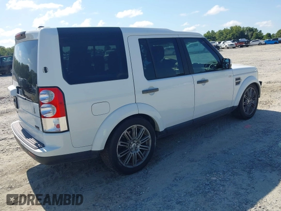 2011 Land Rover LR4 HSE z VIN SALAG2D49BA554300, wystawiony jako IAAI lot #42548567 z przebiegiem 188 344 mil mil oraz . Historia ofert i sprzedaży dostępna na DreamBid. Obrazek 4.