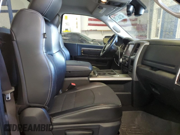 2014 Ram 1500 z VIN 3C6JR7CT3EG134228, wystawiony jako Copart lot #42135145 z przebiegiem 86 028 mil mil oraz Szkoda całkowita • Salvage title. Historia ofert i sprzedaży dostępna na DreamBid. Obrazek 10.