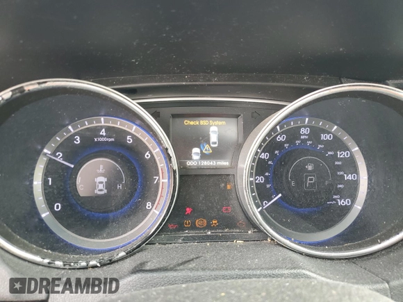 2014 Hyundai Sonata SE with VIN 5NPEC4AC8EH816221, listed as a Copart auction lot 44825285 with 128,043 mi miles and Salvage Title. Bid and sale history available at DreamBid. Image 9.