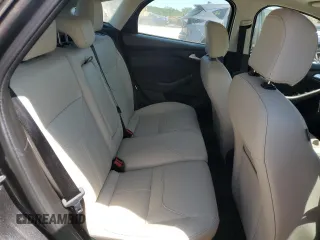 2017 Ford Focus Titanium с VIN 1FADP3N2XHL287713, выставлен на аукционе Copart как лот 57823155 с пробегом 51 828 миль миль и Списание • Salvage title. История ставок и продаж доступна на DreamBid. Изображение 10.