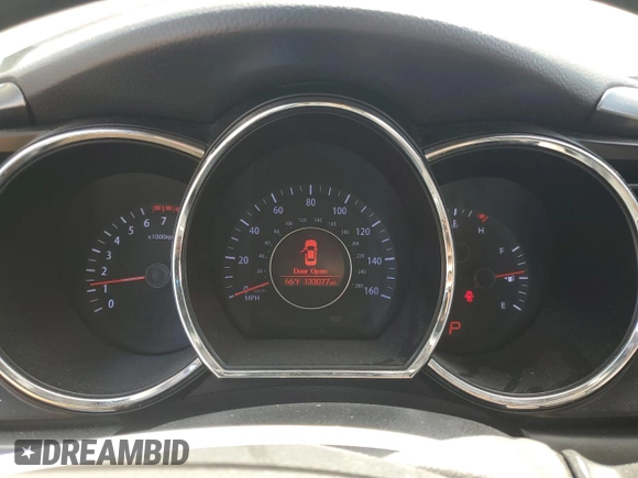 2013 Kia Optima LX z VIN 5XXGM4A76DG206790, wystawiony jako Copart lot #54222565 z przebiegiem 133 077 mil mil oraz Szkoda całkowita • Salvage title. Historia ofert i sprzedaży dostępna na DreamBid. Obrazek 9.