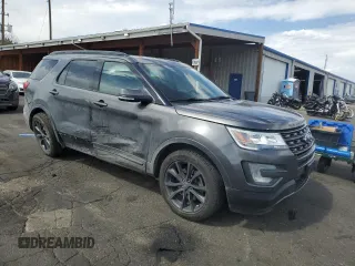 2017 Ford Explorer XLT with VIN 1FM5K8D87HGE41797, listed as a Copart auction lot 51241055 with 102,639 mi miles and Salvage Title. Bid and sale history available at DreamBid. Image 4.