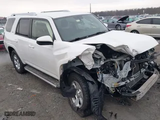 2017 Toyota 4Runner SR5 with VIN JTEBU5JR0H5451303, listed as a IAAI auction lot 41351962 with 68,872 mi miles. Bid and sale history available at carsss.com. Image 1.