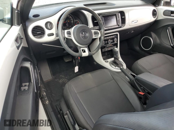 2019 Volkswagen Beetle S with VIN 3VW5DAAT9KM507517, listed as a Copart auction lot 60427665 with 11,178 mi miles and Salvage title. Bid and sale history available at DreamBid. Image 8.