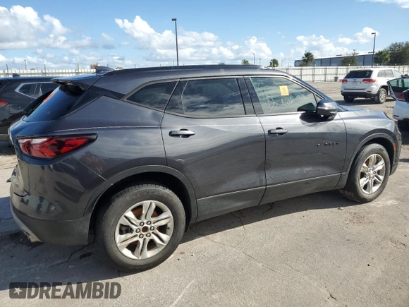 2021 Chevrolet Blazer LT z VIN 3GNKBCRS1MS529486, wystawiony jako Copart lot #55238345 z przebiegiem Nie podano mil oraz Nie do naprawy • Non repairable. Historia ofert i sprzedaży dostępna na DreamBid. Obrazek 3.