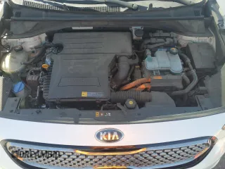 2017 Kia Niro EX with VIN KNDCC3LC1H5071637, listed as a Copart auction lot 52370975 with 80,656 mi miles and Salvage Title. Bid and sale history available at carsss.com. Image 14.