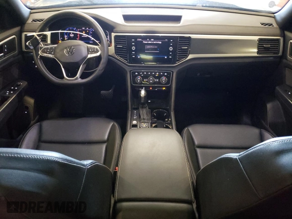 2021 Volkswagen Atlas SEL with VIN 1V2BE2CA1MC220695, listed as a Copart auction lot 55622425 with 48,636 mi miles and Salvage title. Bid and sale history available at DreamBid. Image 8.