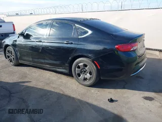 2015 Chrysler 200 Limited с VIN 1C3CCCAB3FN529027, выставлен на аукционе IAAI как лот 41433448 с пробегом 103 589 миль миль и . История ставок и продаж доступна на DreamBid. Изображение 3.