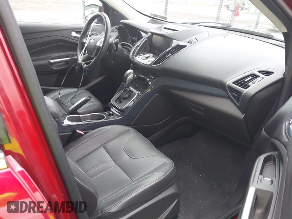 2013 Ford Escape Titanium with VIN 1FMCU9J94DUC07522, listed as a IAAI auction lot 42365124 with 61,168 mi miles and . Bid and sale history available at DreamBid. Image 5.