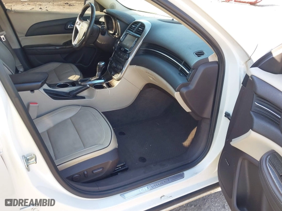 2014 Chevrolet Malibu LTZ with VIN 1G11J5SX7EF204252, listed as a IAAI auction lot 41439734 with 193,123 mi miles. Bid and sale history available at carsss.com. Image 5.