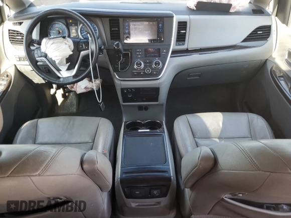 2015 Toyota Sienna Limited z VIN 5TDDK3DC4FS106412, wystawiony jako Copart lot #55531975 z przebiegiem 179 363 mil mil oraz Szkoda całkowita • Salvage title. Historia ofert i sprzedaży dostępna na DreamBid. Obrazek 8.