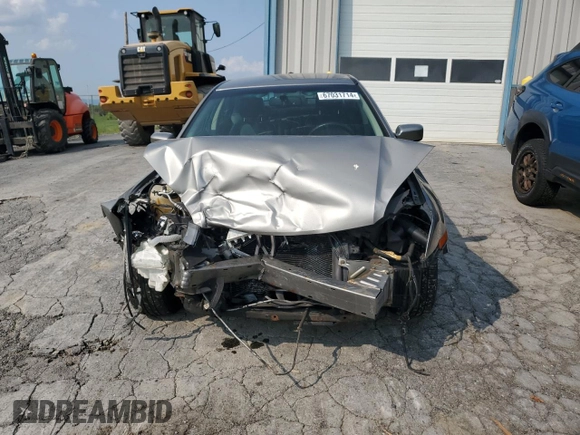 2008 Mercury Milan Premier with VIN 3MEHM08Z28R633619, listed as a Copart auction lot 84445744 with 170,147 mi miles and Salvage title. Bid and sale history available at DreamBid. Image 5.