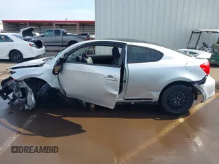 2007 Scion tC Spec z VIN JTKDE167870172700, wystawiony jako IAAI lot #41928571 z przebiegiem 76 251 mil mil oraz . Historia ofert i sprzedaży dostępna na DreamBid. Obrazek 15.