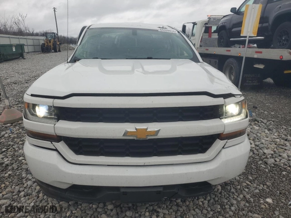 2018 Chevrolet Silverado 1500 Custom with VIN 1GCRCPEH4JZ183762, listed as a Copart auction lot 84399474 with 170,210 mi miles and Salvage Title. Bid and sale history available at carsss.com. Image 5.