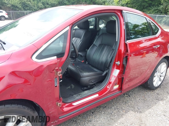 2014 Buick Verano Group с VIN 1G4PS5SKXE4131727, выставлен на аукционе IAAI как лот 42752583 с пробегом 105 193 миль миль и . История ставок и продаж доступна на DreamBid. Изображение 6.
