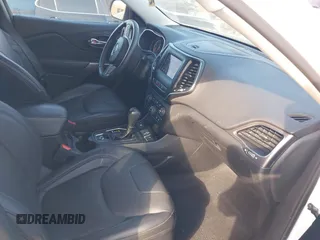 2020 Jeep Cherokee Altitude with VIN 1C4PJMLX4LD644500, listed as a IAAI auction lot 40346728 with 41,886 mi miles and . Bid and sale history available at DreamBid. Image 5.