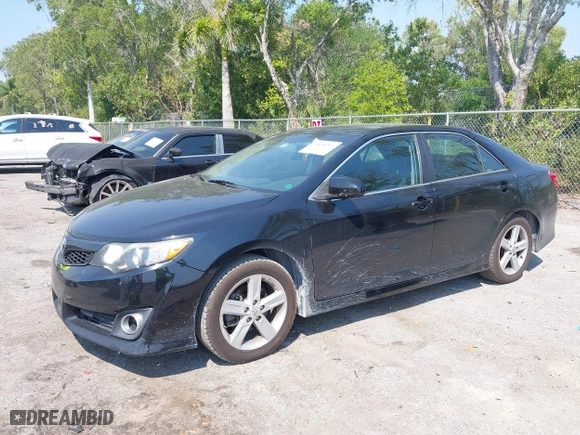 2014 Toyota Camry L with VIN 4T1BF1FK6EU467408, listed as a IAAI auction lot 41835997 with 192,335 mi miles. Bid and sale history available at carsss.com. Image 18.