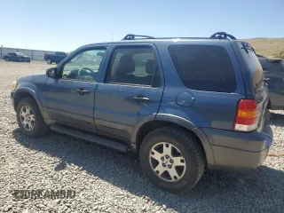 2005 Ford Escape XLT with VIN 1FMCU93105KA43061, listed as a Copart auction lot 62324555 with 121,517 mi miles and Salvage title. Bid and sale history available at DreamBid. Image 2.