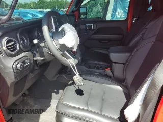 2024 Jeep Wrangler Sahara z VIN 1C4PJXEG6RW266773, wystawiony jako Copart lot #53257415 z przebiegiem 9 655 mil mil oraz Szkoda całkowita • Salvage title. Historia ofert i sprzedaży dostępna na DreamBid. Obrazek 7.
