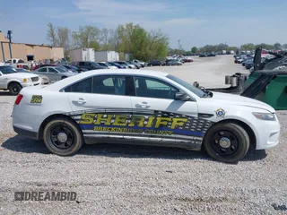 2015 Ford Police Interceptor с VIN 1FAHP2MK6FG173422, выставлен на аукционе IAAI как лот 42011247 с пробегом 188 804 миль миль и . История ставок и продаж доступна на DreamBid. Изображение 13.