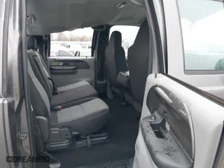 2004 Ford Super Duty F-250 XL with VIN 1FTNW21L24EA27704, listed as a IAAI auction lot 41150150 with 155,321 mi miles. Bid and sale history available at carsss.com. Image 8.