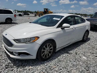 2017 Ford Fusion SE with VIN 3FA6P0HD1HR270563, listed as a Copart auction lot 57828365 with 123,131 mi miles and Clean title. Bid and sale history available at DreamBid. Image 1.