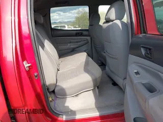 2006 Toyota Tacoma z VIN 5TELU42N06Z154198, wystawiony jako IAAI lot #42032985 z przebiegiem 225 779 mil mil oraz . Historia ofert i sprzedaży dostępna na DreamBid. Obrazek 8.