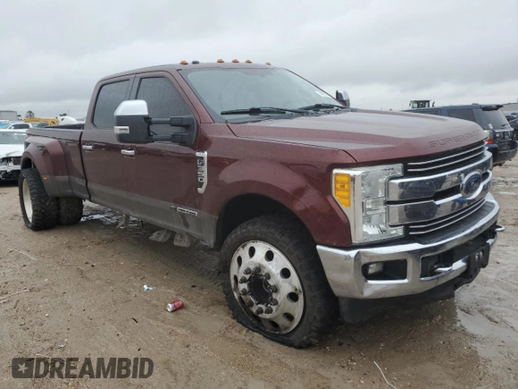 2017 Ford F-350 Lariat z VIN 1FT8W3DT3HEB47256, wystawiony jako Copart lot #44770575 z przebiegiem 140 572 mil mil oraz Szkoda całkowita • Salvage title. Historia ofert i sprzedaży dostępna na DreamBid. Obrazek 4.