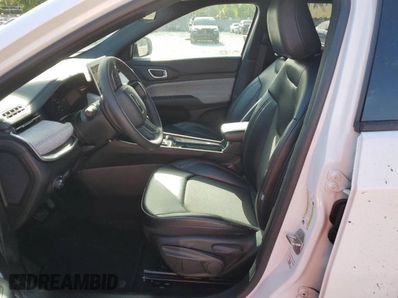 2023 Jeep Compass Latitude with VIN 3C4NJDBN2PT553149, listed as a Copart auction lot 66274705 with 46,236 mi miles and Clean title. Bid and sale history available at DreamBid. Image 7.