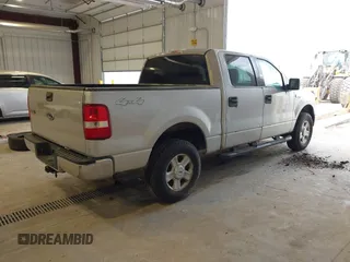 2004 Ford F-150 XLT с VIN 1FTPW14544KC82761, выставлен на аукционе IAAI как лот 42281320 с пробегом 147 381 миль миль и . История ставок и продаж доступна на DreamBid. Изображение 4.