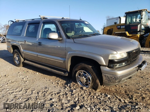 2003 Chevrolet Suburban LT with VIN 3GNGK26U13G239207, listed as a Copart auction lot 83342214 with 147,511 mi miles and Salvage Title. Bid and sale history available at carsss.com. Image 4.