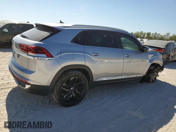 2022 Volkswagen Atlas SE with VIN 1V2JC2CA9NC230068, listed as a Copart auction lot 77862374 with 37,343 mi miles and Salvage title. Bid and sale history available at DreamBid. Image 3.