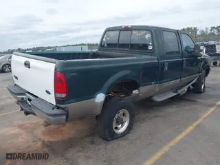 2003 Ford Super Duty F-250 XL with VIN 1FTNW21L63EA72806, listed as a IAAI auction lot 41523711 with 235,972 mi miles. Bid and sale history available at carsss.com. Image 4.