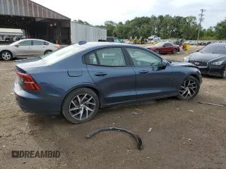 2020 Volvo S60 Momentum with VIN 7JR102FK6LG065019, listed as a Copart auction lot 59084944 with 40,449 mi miles and Salvage Title. Bid and sale history available at carsss.com. Image 3.