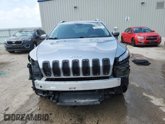 2017 Jeep Cherokee Latitude с VIN 1C4PJMCB5HW501880, выставлен на аукционе Copart как лот 62680875 с пробегом 185 491 миль миль и На запчасти • Non repairable. История ставок и продаж доступна на DreamBid. Изображение 5.