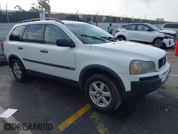 2005 Volvo XC90 with VIN YV1CY592651162430, listed as a IAAI auction lot 41809219 with 185,493 mi miles. Bid and sale history available at carsss.com. Image 1.