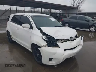 2008 Scion xD with VIN JTKKU10488J031825, listed as a IAAI auction lot 41615539 with 192,085 mi miles. Bid and sale history available at carsss.com. Image 1.