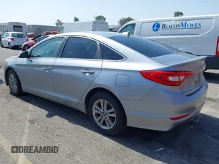 2015 Hyundai Sonata Eco z VIN 5NPE24AAXFH159358, wystawiony jako IAAI lot #42552938 z przebiegiem 152 207 mil mil oraz . Historia ofert i sprzedaży dostępna na DreamBid. Obrazek 3.