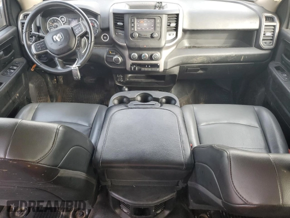 2020 Ram 2500 Tradesman z VIN 3C6UR5HJ1LG111844, wystawiony jako Copart lot #52604845 z przebiegiem 228 392 mil mil oraz Szkoda całkowita • Salvage title. Historia ofert i sprzedaży dostępna na DreamBid. Obrazek 8.
