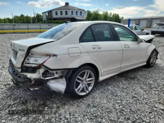 2012 Mercedes-Benz C 300 Sport с VIN WDDGF8BB6CR233512, выставлен на аукционе Copart как лот 60822185 с пробегом 167 011 миль миль и Чистый • Clean title. История ставок и продаж доступна на DreamBid. Изображение 3.
